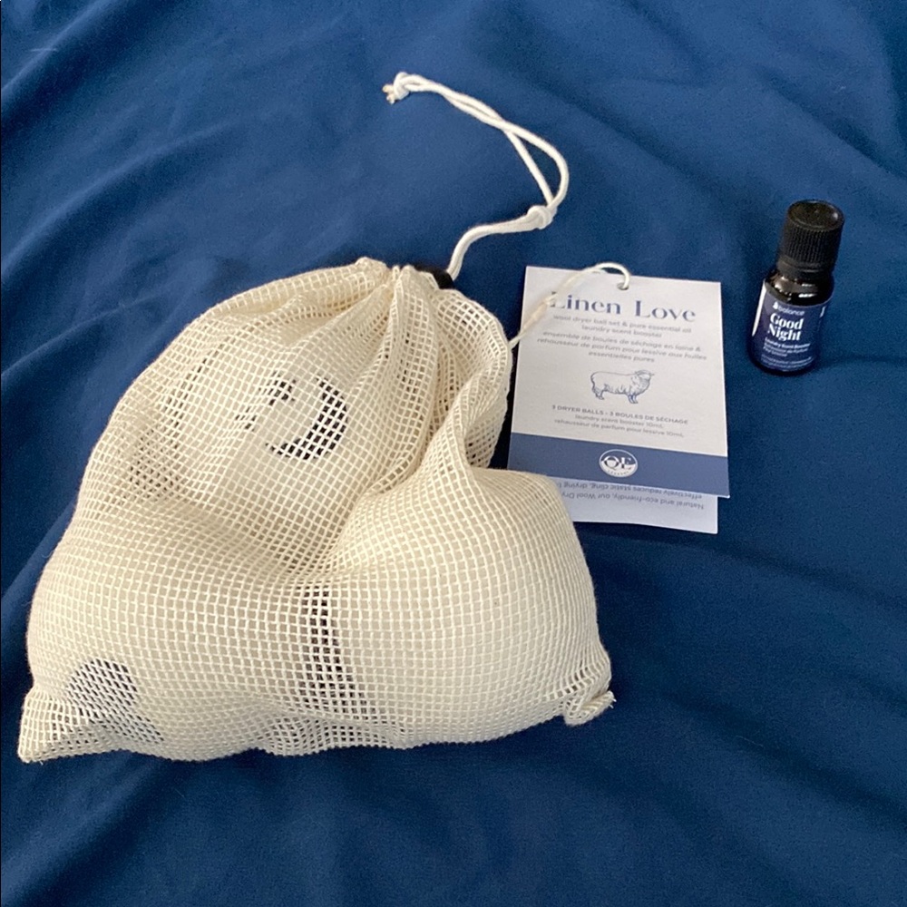 Linen Love Wool Dryer Ball Set and Pure Essential Oil